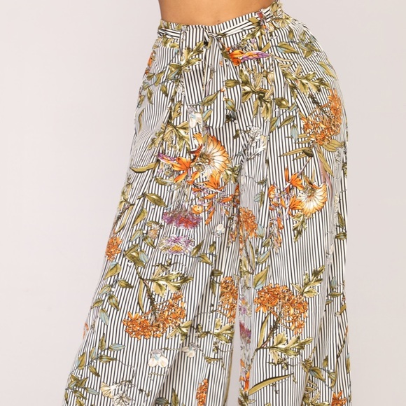 Out In The Meadow Set - Picture 3 of 5